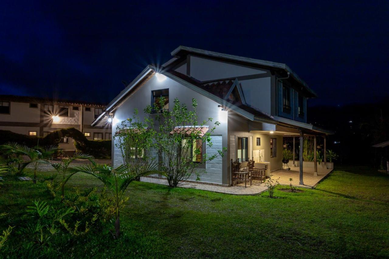 Soy Local Guatape Hotel Exterior photo