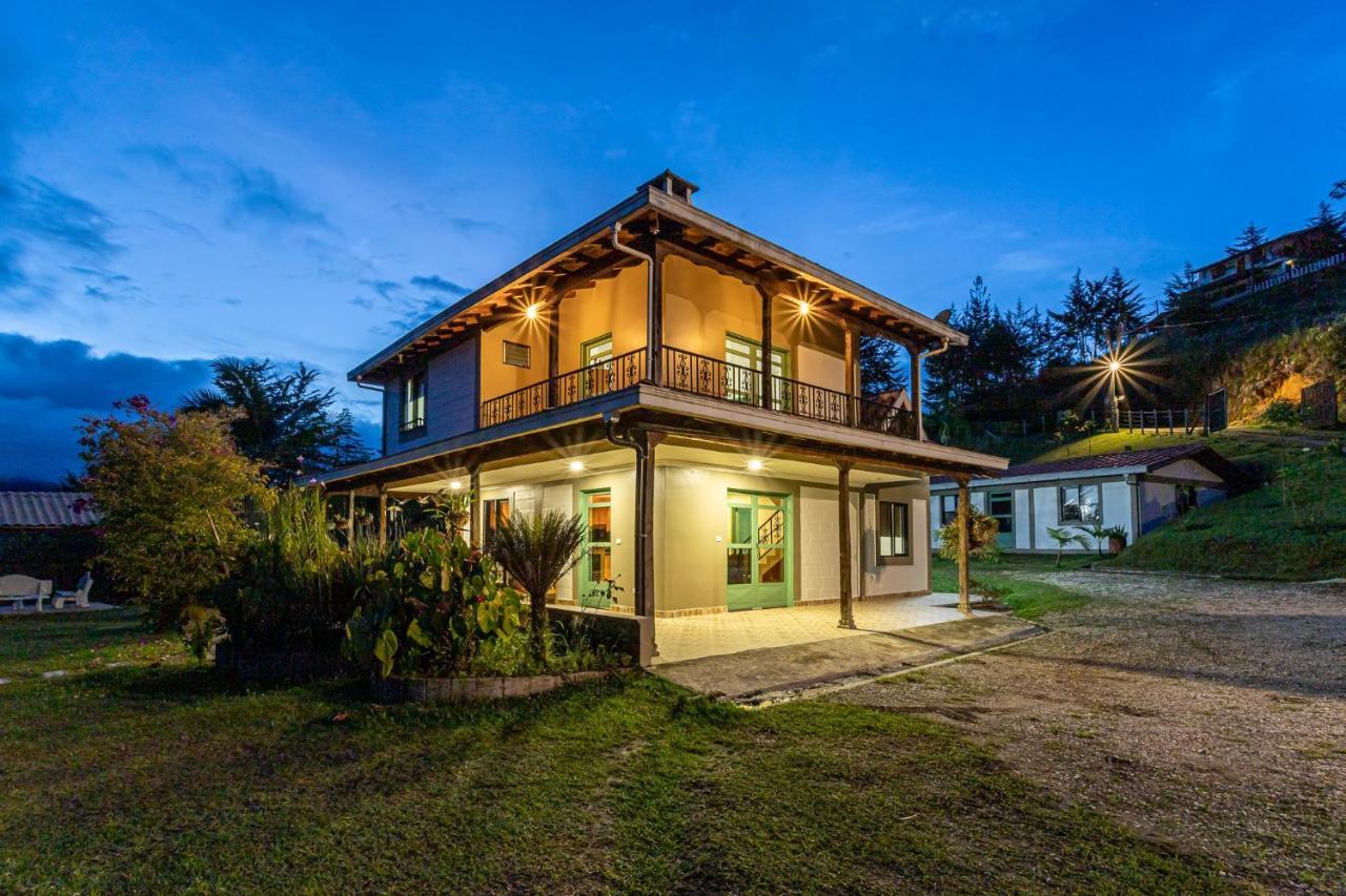 Soy Local Guatape Hotel Exterior photo