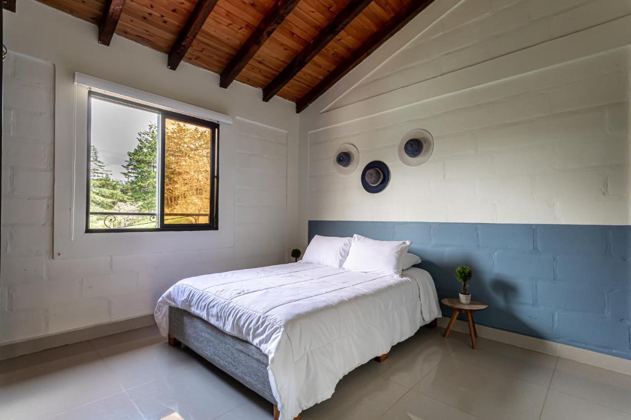 Soy Local Guatape Hotel Exterior photo